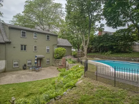 11 Avalon Rd, Reading, MA 01867 photo 5