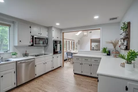 11 Avalon Rd, Reading, MA 01867 photo 11