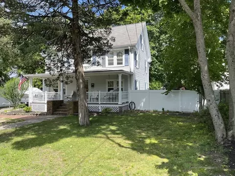 11 Chapel St, Wareham, MA 02571 photo 3