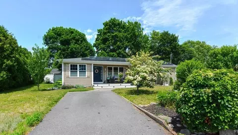 45 Mabel Dr, Seekonk, MA 02771