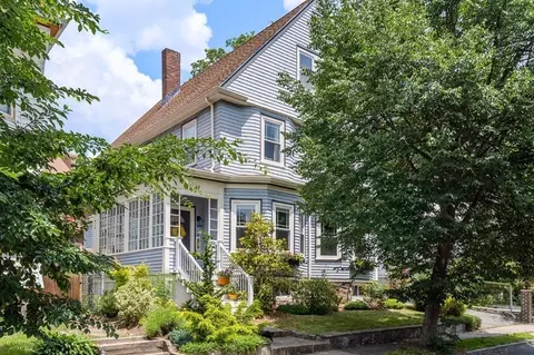 51 Mellen St, Dorchester Center, MA 02124