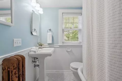 22 Brown St, Maynard, MA 01754 photo 18