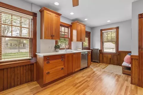 22 Brown St, Maynard, MA 01754 photo 5