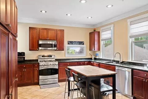 69 Clitheroe St, Lowell, MA 01852 photo 19