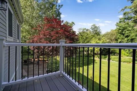 24 Heather Ln, Walpole, MA 02081 photo 17