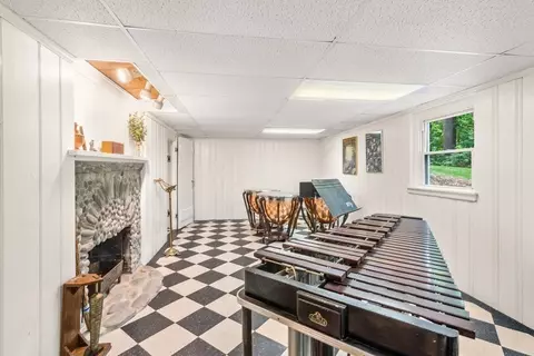 24 Heather Ln, Walpole, MA 02081 photo 26