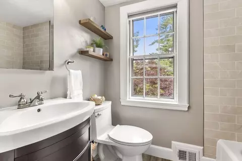 24 Heather Ln, Walpole, MA 02081 photo 24