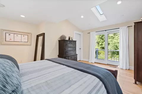 24 Heather Ln, Walpole, MA 02081 photo 16