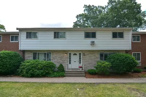 47 Wilson Dr #47, Framingham, MA 01702