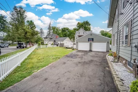 63 Eleanor Rd, Springfield, MA 01108 photo 4