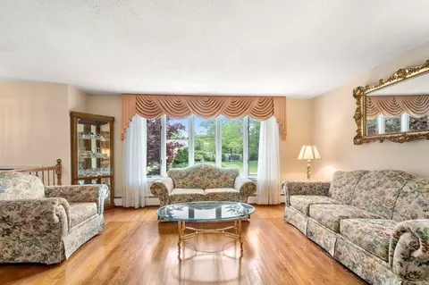 34 Charles Dr, Canton, MA 02021 photo 5