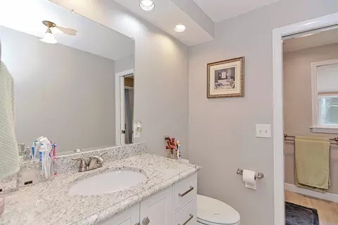14 Crestlan Dr, Worcester, MA 01604 photo 17