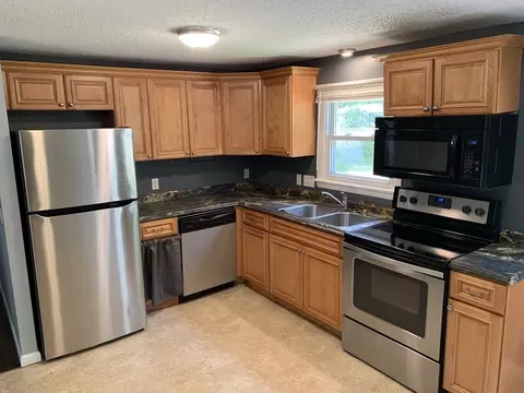 34 Portulaca Dr, Springfield, MA 01129 photo 6