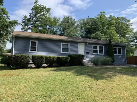 34 Portulaca Dr, Springfield, MA 01129
