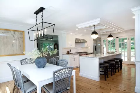 16 Isaac Sprague Dr, Hingham, MA 02043 photo 3