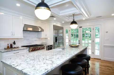 16 Isaac Sprague Dr, Hingham, MA 02043 photo 4