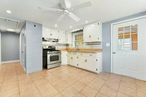 71 Paul St, Dedham, MA 02026 photo 9