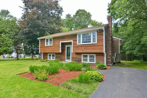 107 Augsburg Dr, Attleboro, MA 02703