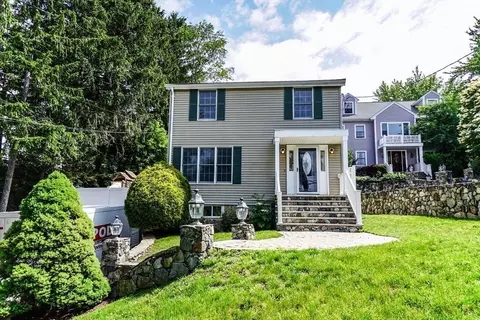 75 Dunster Ln, Winchester, MA 01890