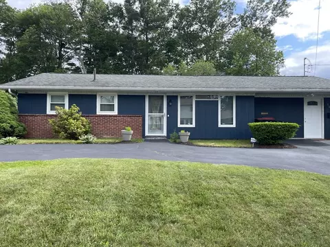 162 Kevin Rd, Brockton, MA 02302