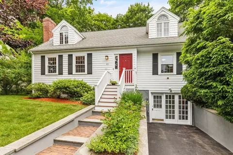 20 Liberty Ave, Lexington, MA 02420