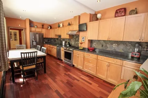 26 E High St, Avon, MA 02322 photo 5