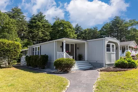 26 Coachmen Ter, Plymouth, MA 02360