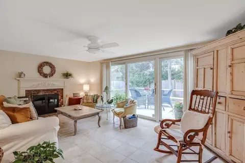 195 Sheaffer Rd, Barnstable, MA 02632 photo 4