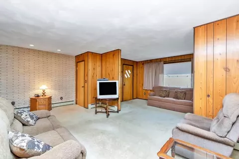52 Moore St, Chicopee, MA 01013 photo 6
