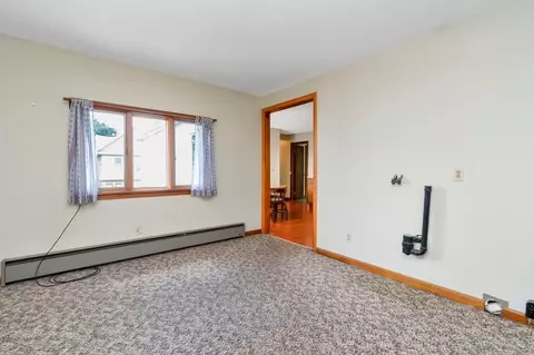 52 Moore St, Chicopee, MA 01013 photo 18