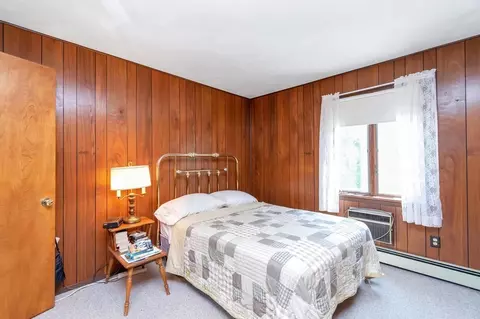 52 Moore St, Chicopee, MA 01013 photo 14