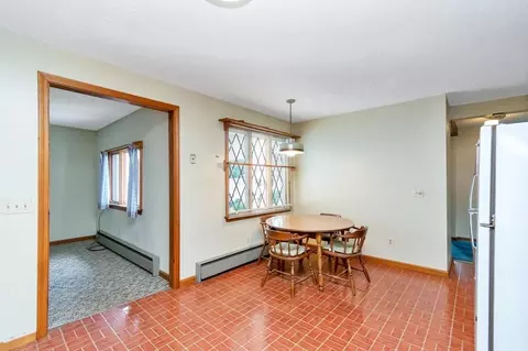 52 Moore St, Chicopee, MA 01013 photo 21