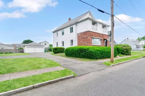 52 Moore St, Chicopee, MA 01013 photo 32
