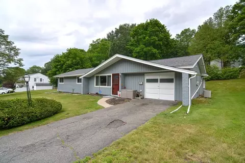 5 Sandra Dr, Framingham, MA 01701