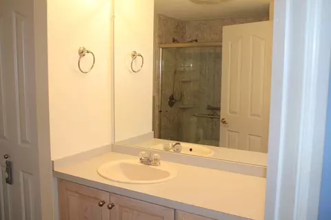 34 Sumner Ave #403, Springfield, MA 01108 photo 9