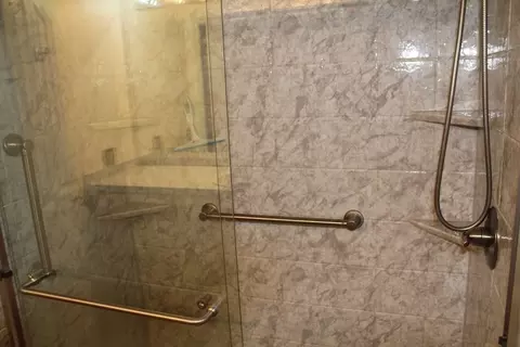 34 Sumner Ave #403, Springfield, MA 01108 photo 12