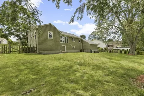 12 Ellen Rd, Stoneham, MA 02180 photo 18
