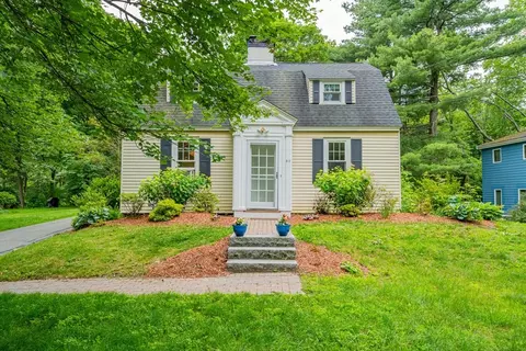 50 Middle St, Lexington, MA 02421