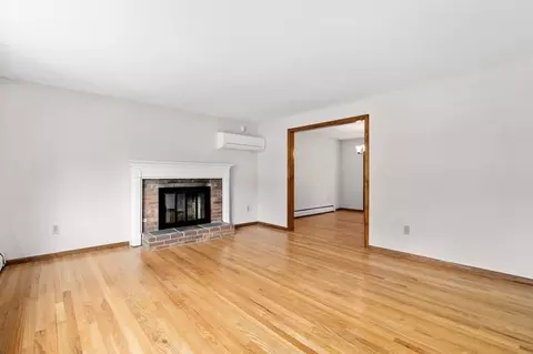4 Pierce St, Walpole, MA 02081 photo 5