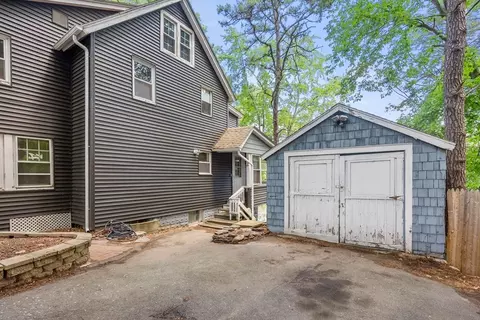 32 Undine Cir, Springfield, MA 01109 photo 38