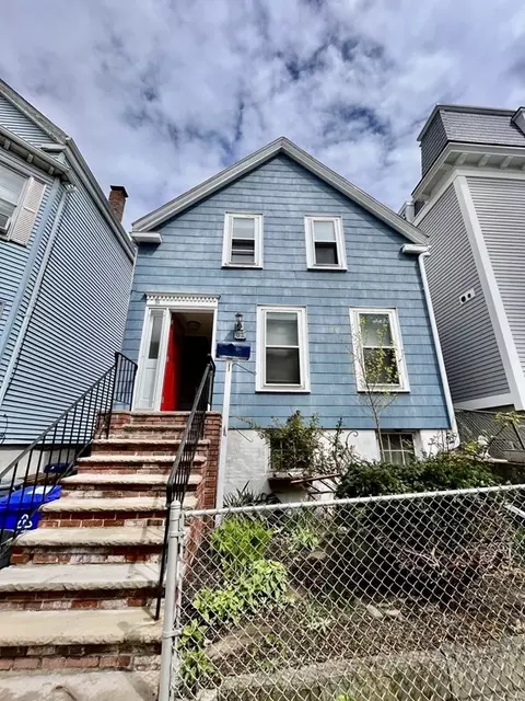62 Putnam St, Boston, MA 02128