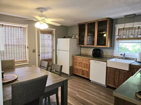 260 Roy St, Springfield, MA 01104 photo 6