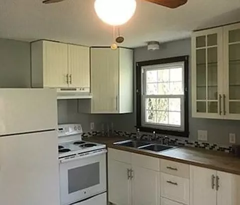 260 Roy St, Springfield, MA 01104 photo 24