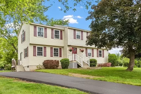 2 Severance Dr, Londonderry, NH 03053