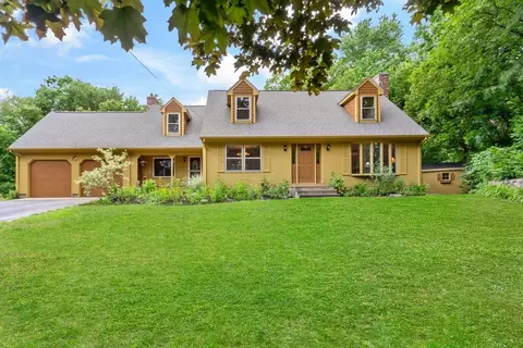 120 Danforth St, Rehoboth, MA 02769