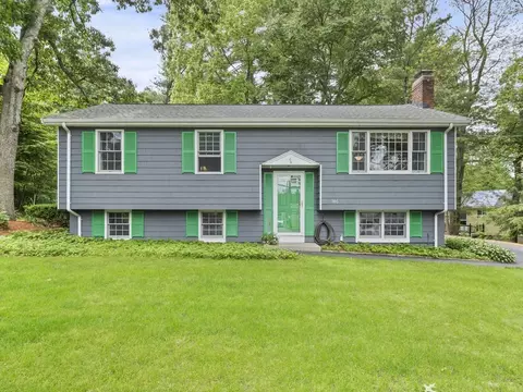 346 Gorwin Dr, Holliston, MA 01746