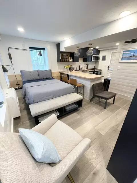 58 Bradford #1, Provincetown, MA 02657