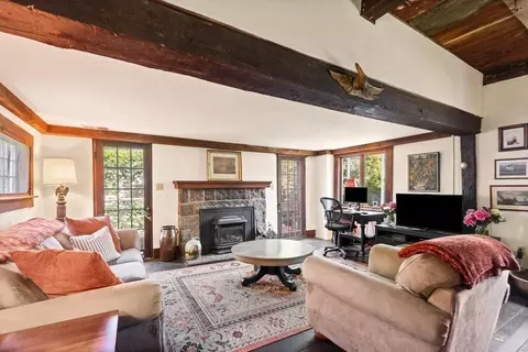 33 Leonard St, Gloucester, MA 01930 photo 10
