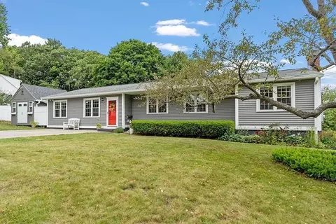 4 Karen Ave, Shrewsbury, MA 01545