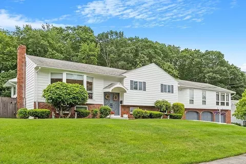 5 Apple Hill Rd, Peabody, MA 01960